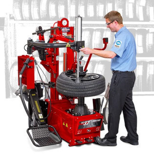 Шиномонтажные станки с центральным зажимом Hunter — фото №8